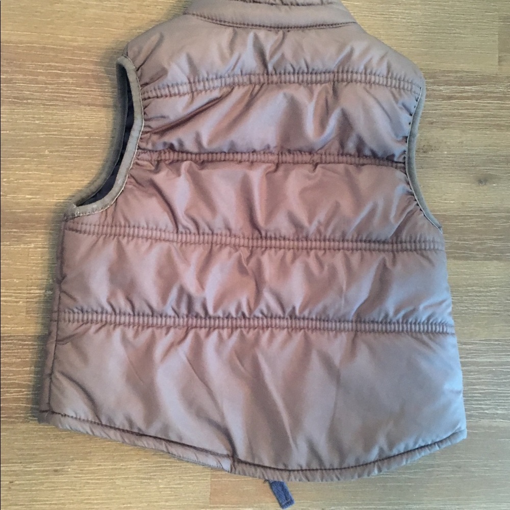 Quilted winter zip front vest!